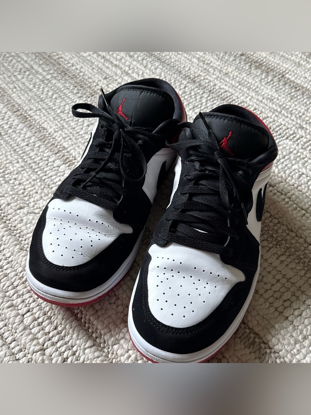 Nike Men's Sneakers Black White Red Low-Top - Picture 5 of 14